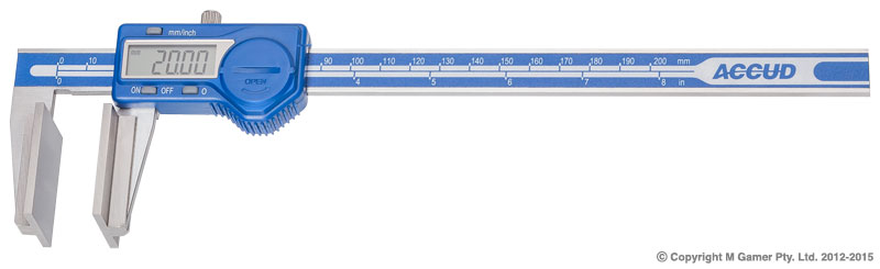 200mm Digital Caliper with Large Measuring Faces